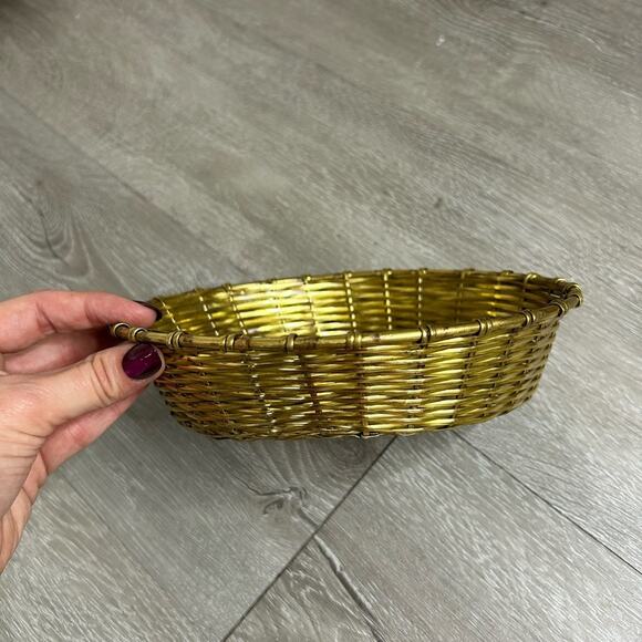 Vintage- India- Brass Woven regency- decor - golden- retro - Picture 4 of 10